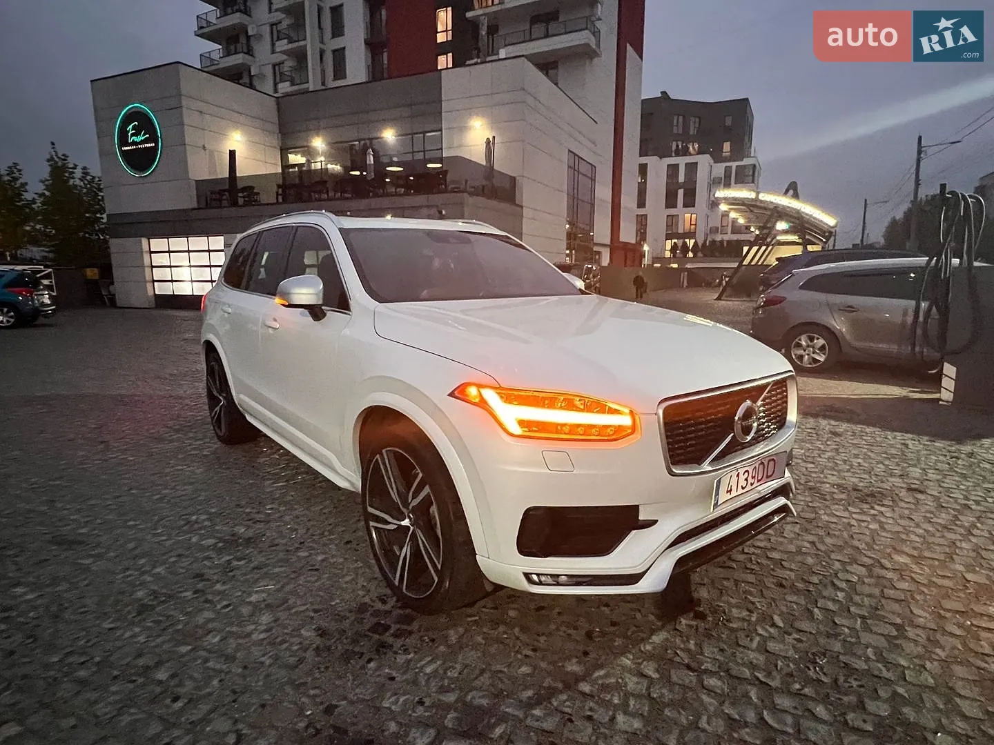 Volvo XC90, 2016