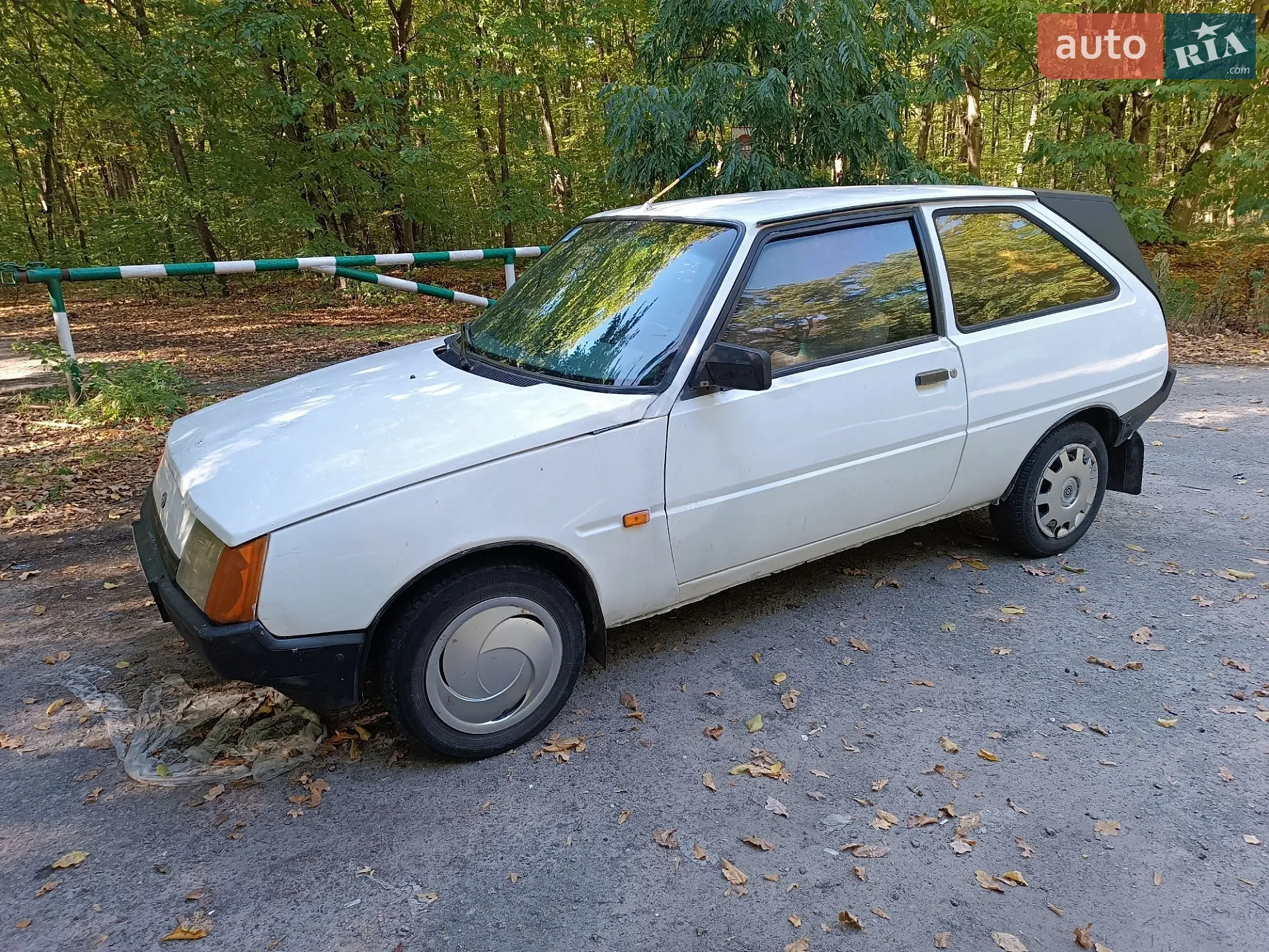 ЗАЗ 1102 Таврия-Нова, 2001