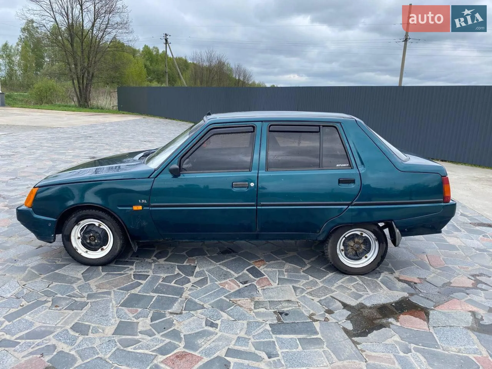 ЗАЗ 1103 Славута, 2001