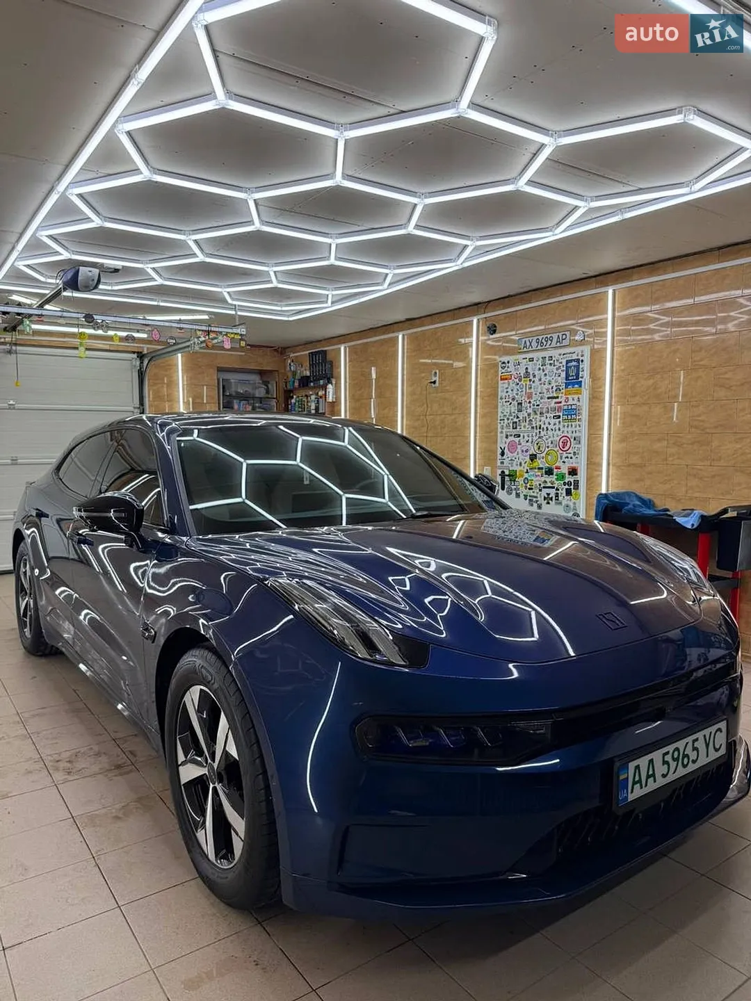 Zeekr 001, 2023