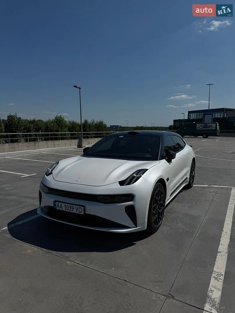 Zeekr 001, 2024