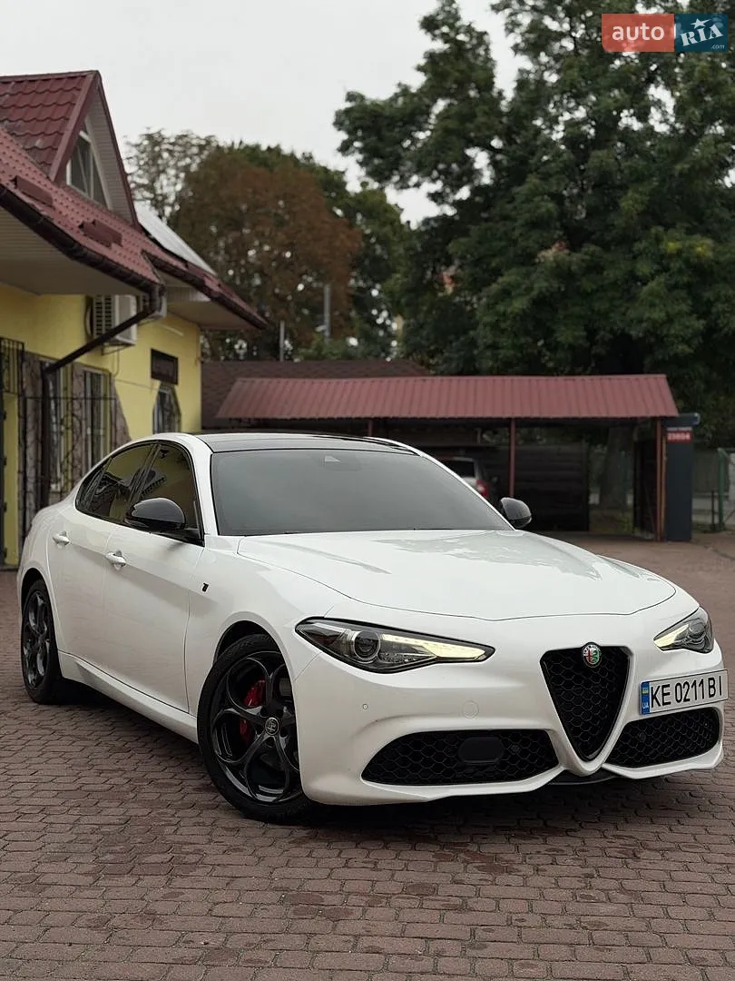 Alfa Romeo Giulia, 2017