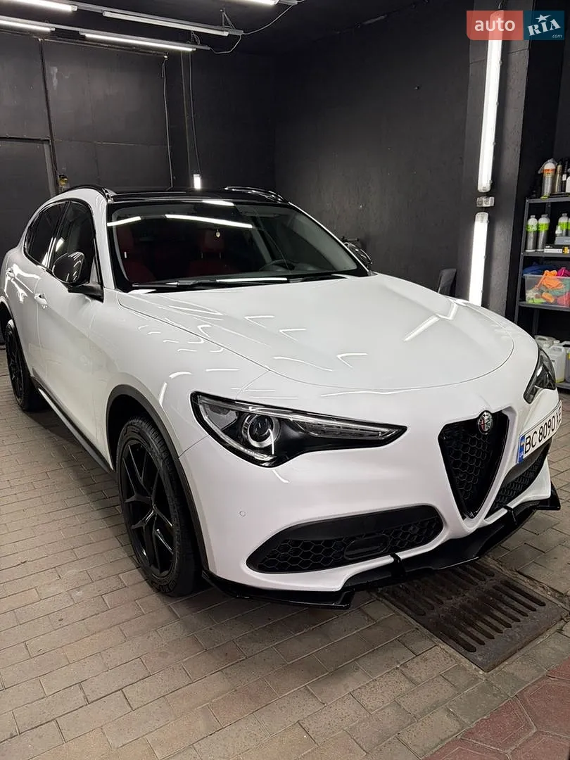 Alfa Romeo Stelvio, 2018