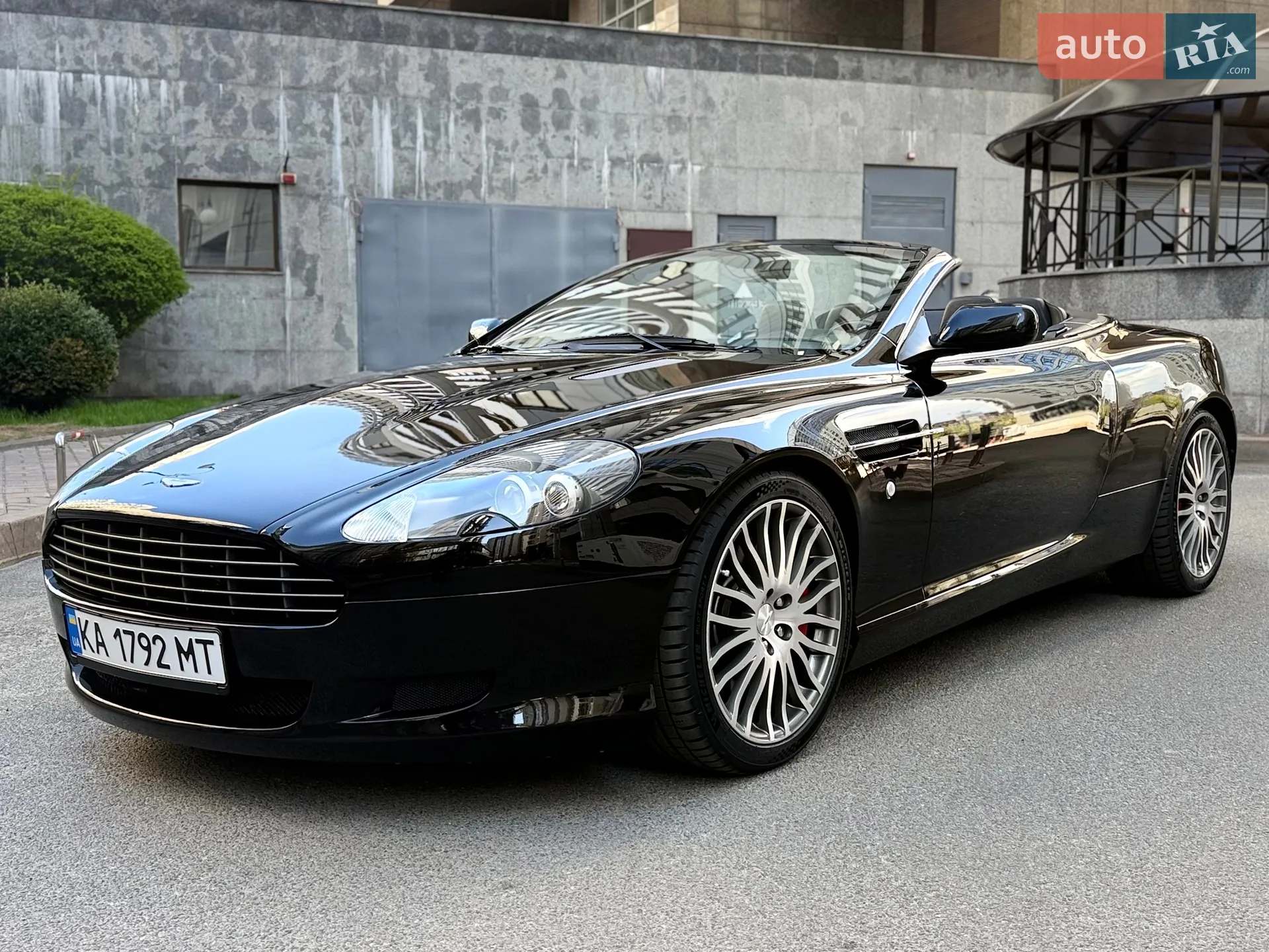 Aston Martin DB9, 2006