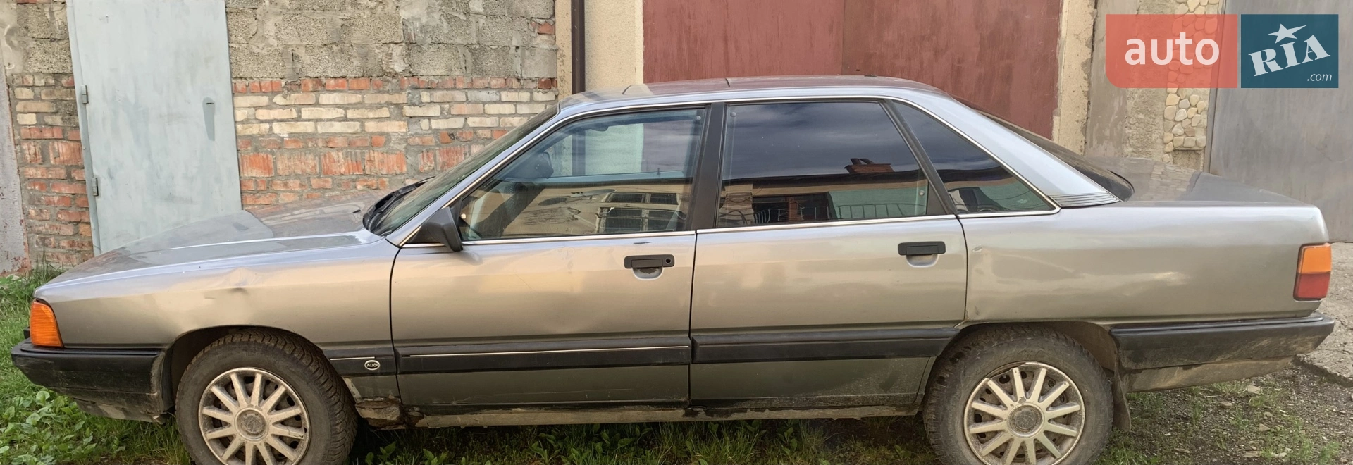 Audi 100, 1989