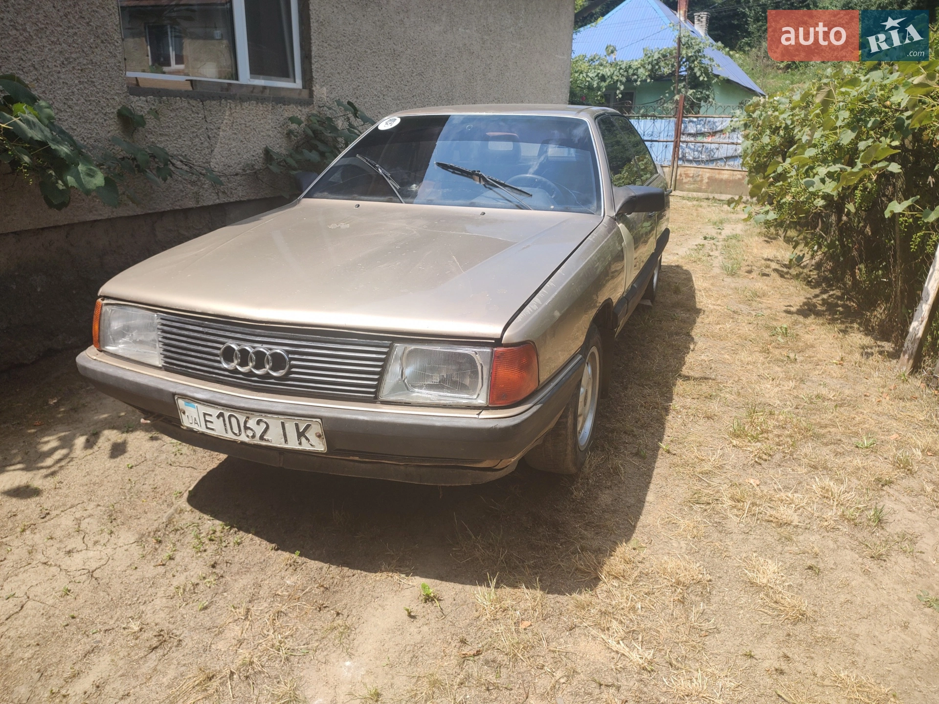 Audi 100, 1983
