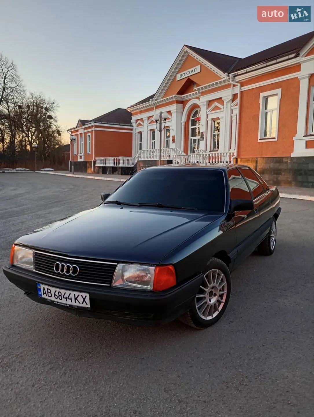 Audi 100, 1990