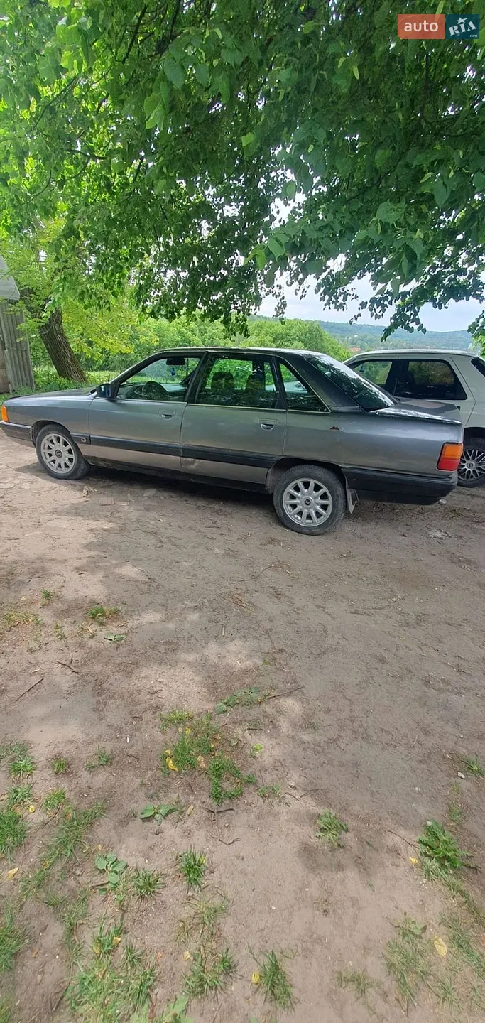 Audi 100, 1987