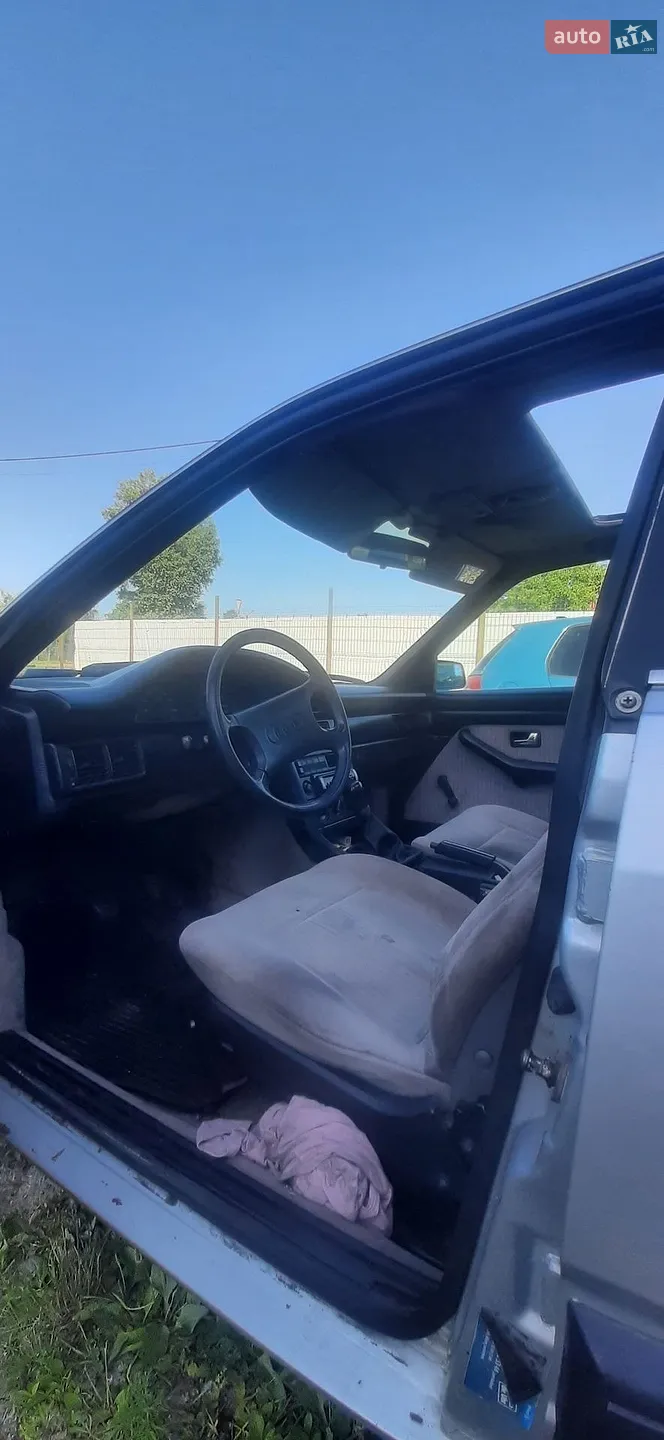 Audi 100, 1990