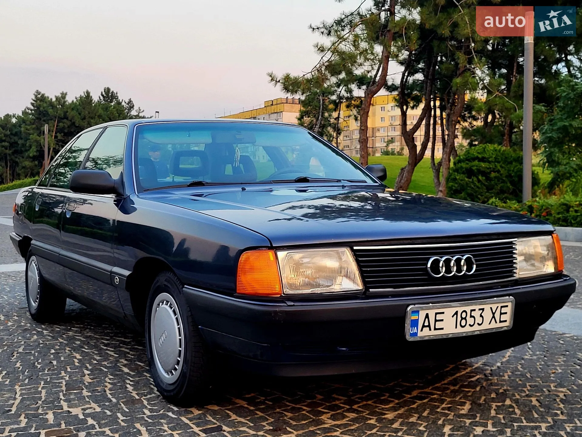 Audi 100, 1988