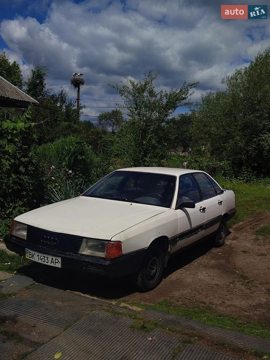 Audi 100, 1985