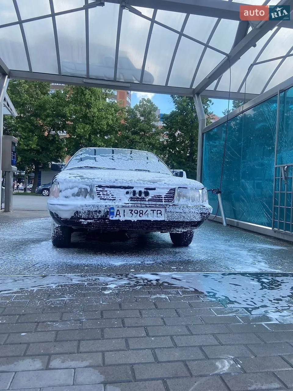 Audi 100, 1989