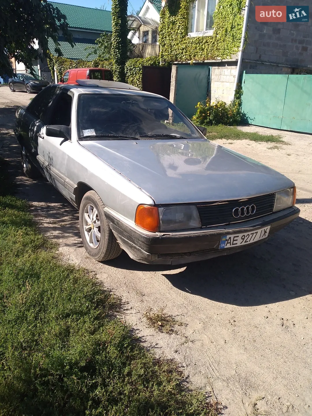 Audi 100, 1983
