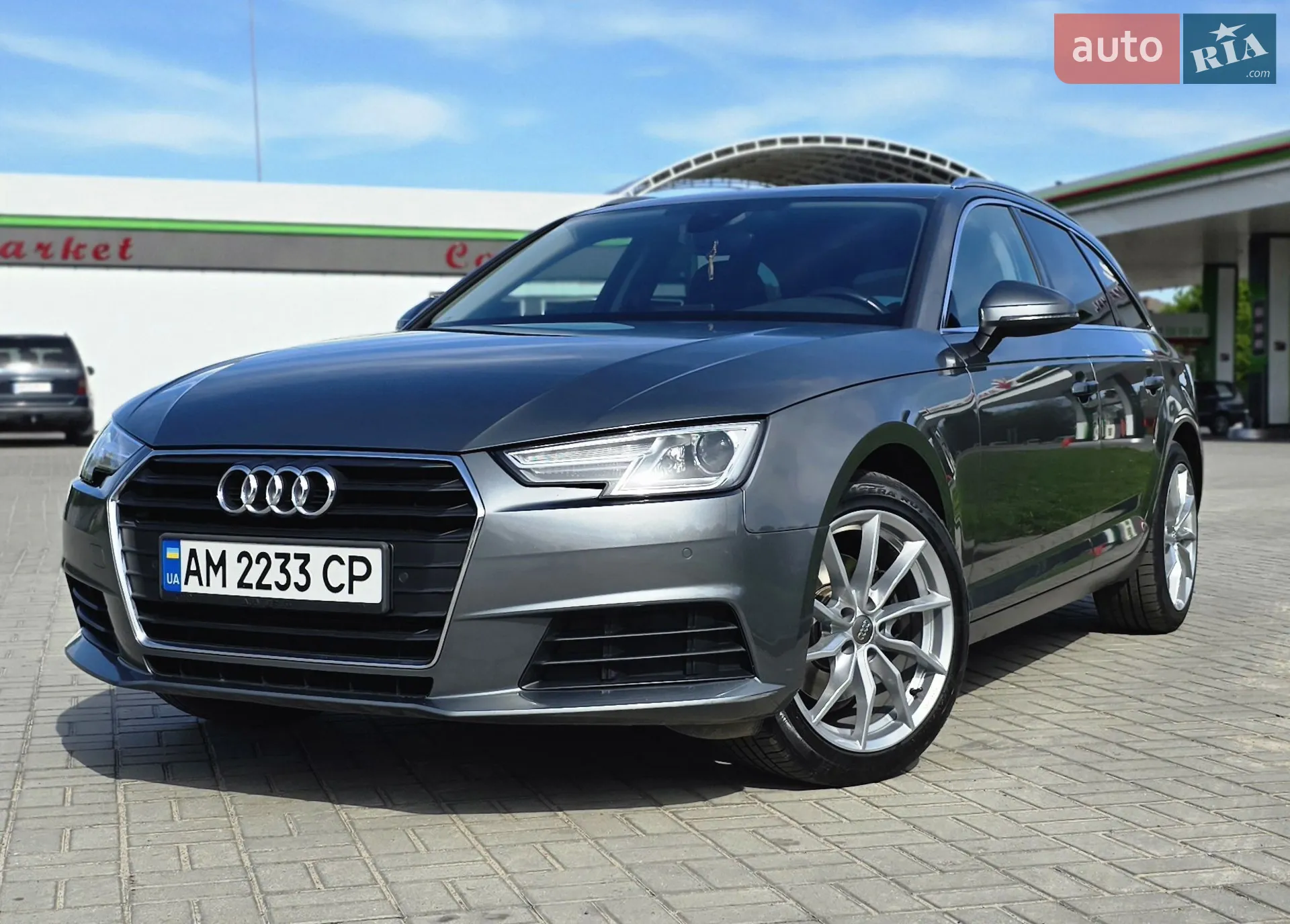 Audi A4, 2016