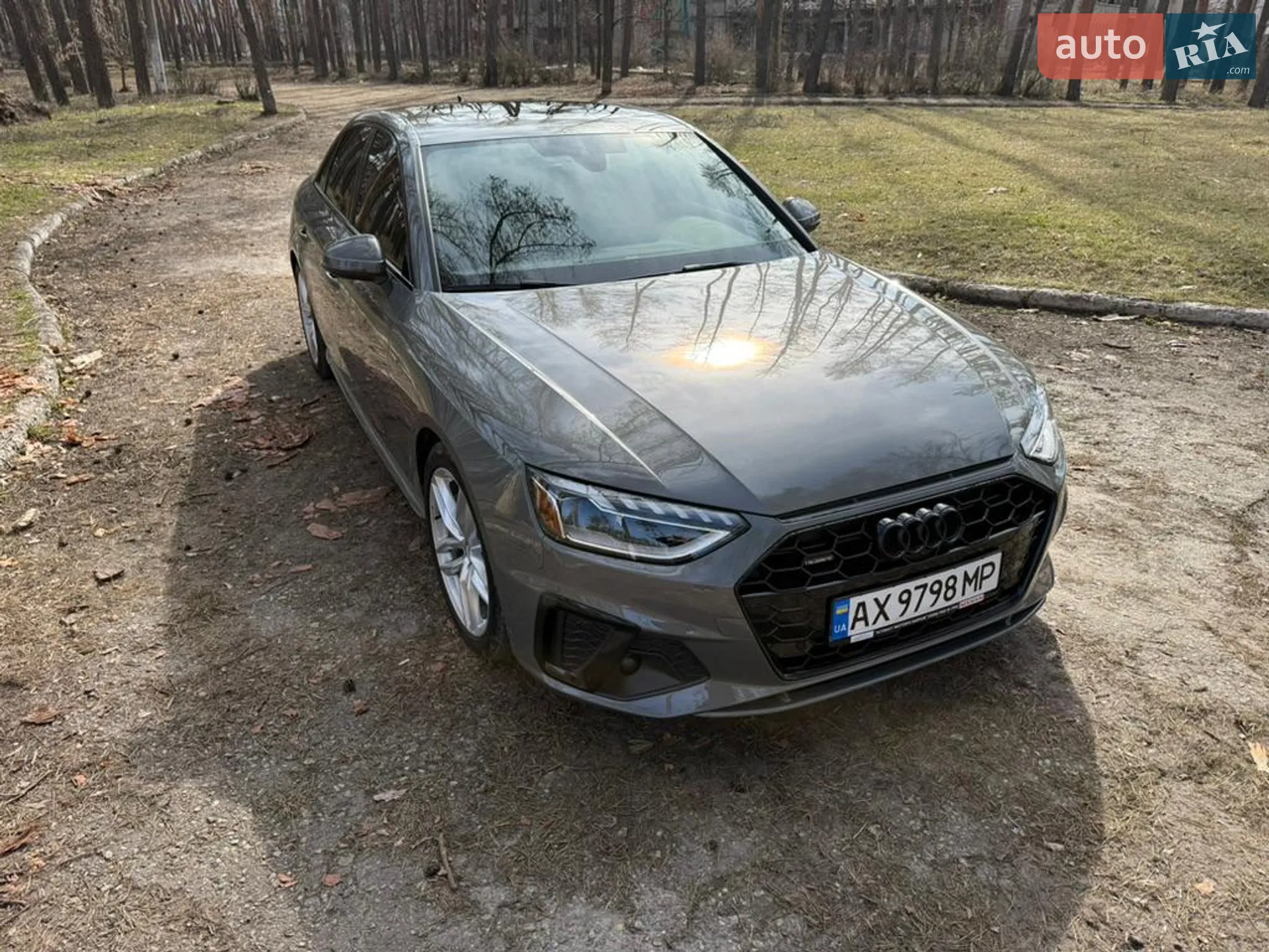 Audi A4 2023 — 1