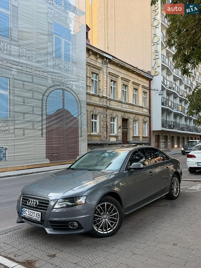 Audi A4, 2012