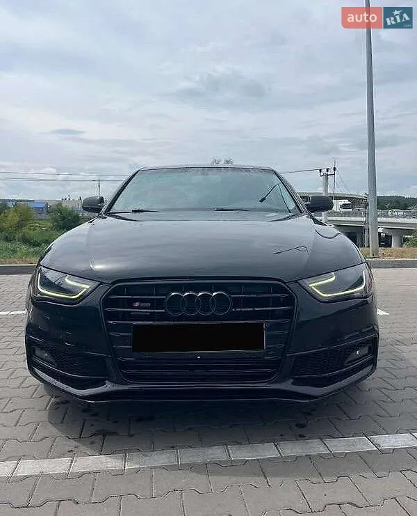 Audi A4 2014 — 1