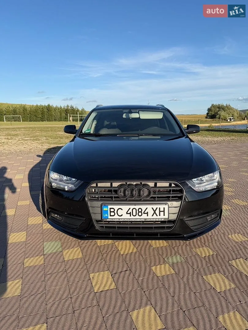 Audi A4, 2012