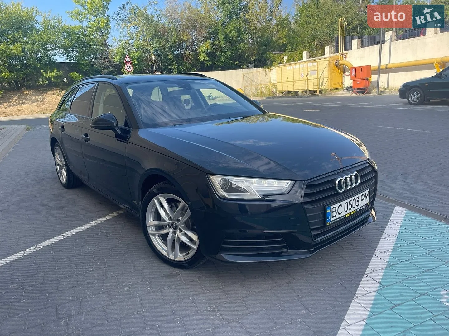 Audi A4, 2016