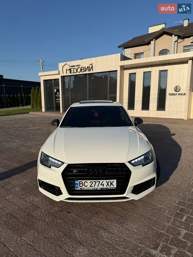 Audi A4, 2016