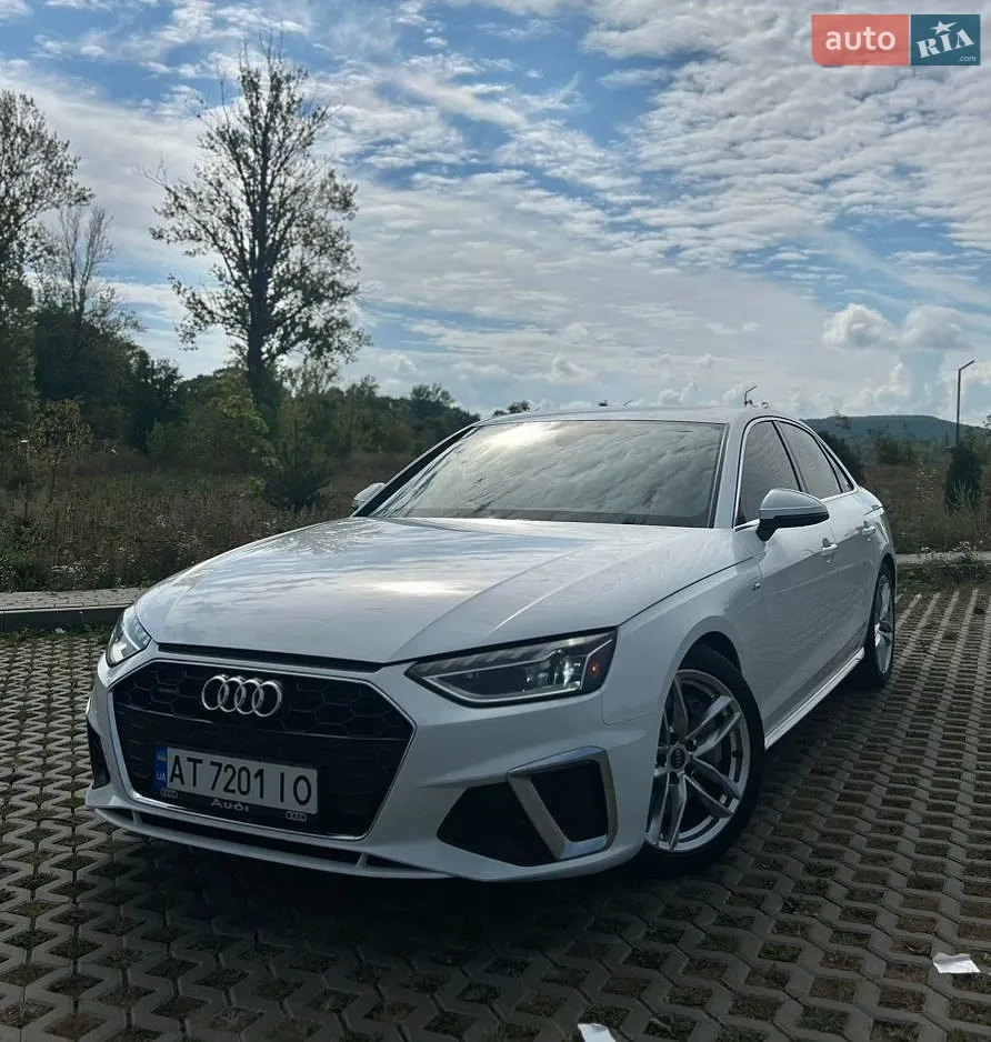 Audi A4, 2022