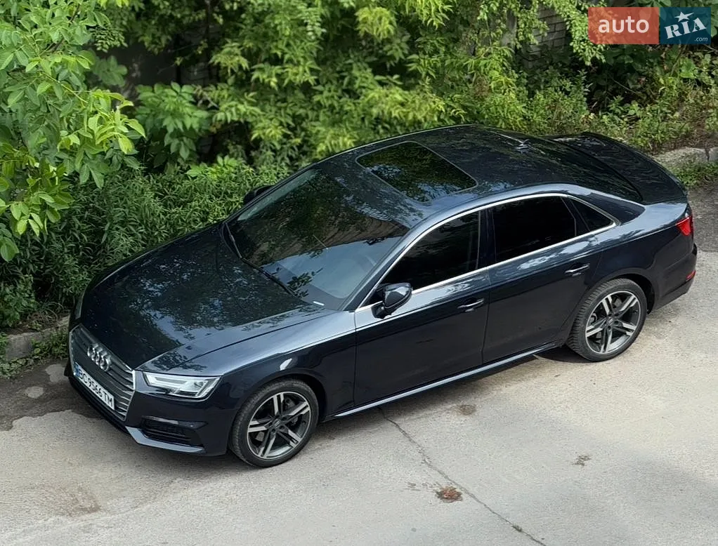 Audi A4, 2015