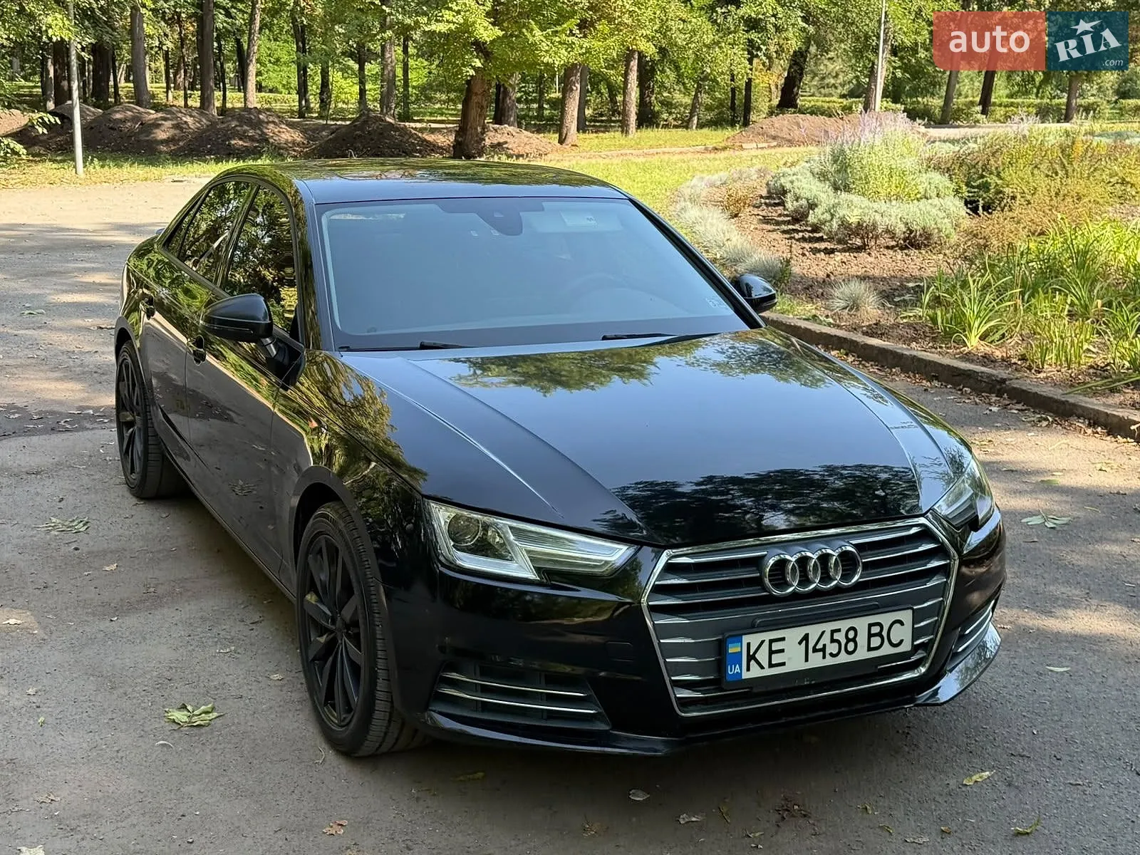 Audi A4 2017 — 1