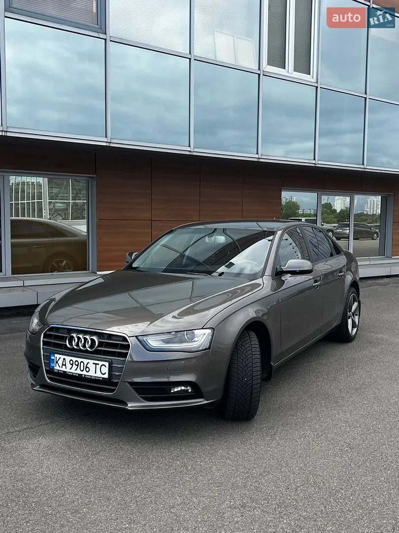 Audi A4, 2012