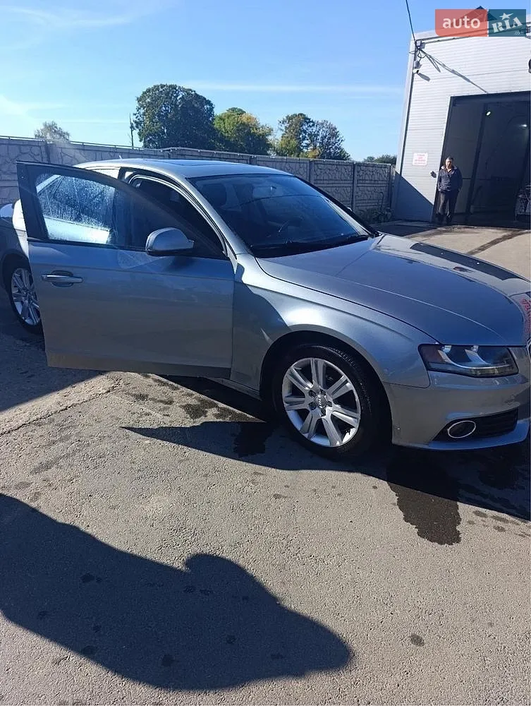 Audi A4, 2010