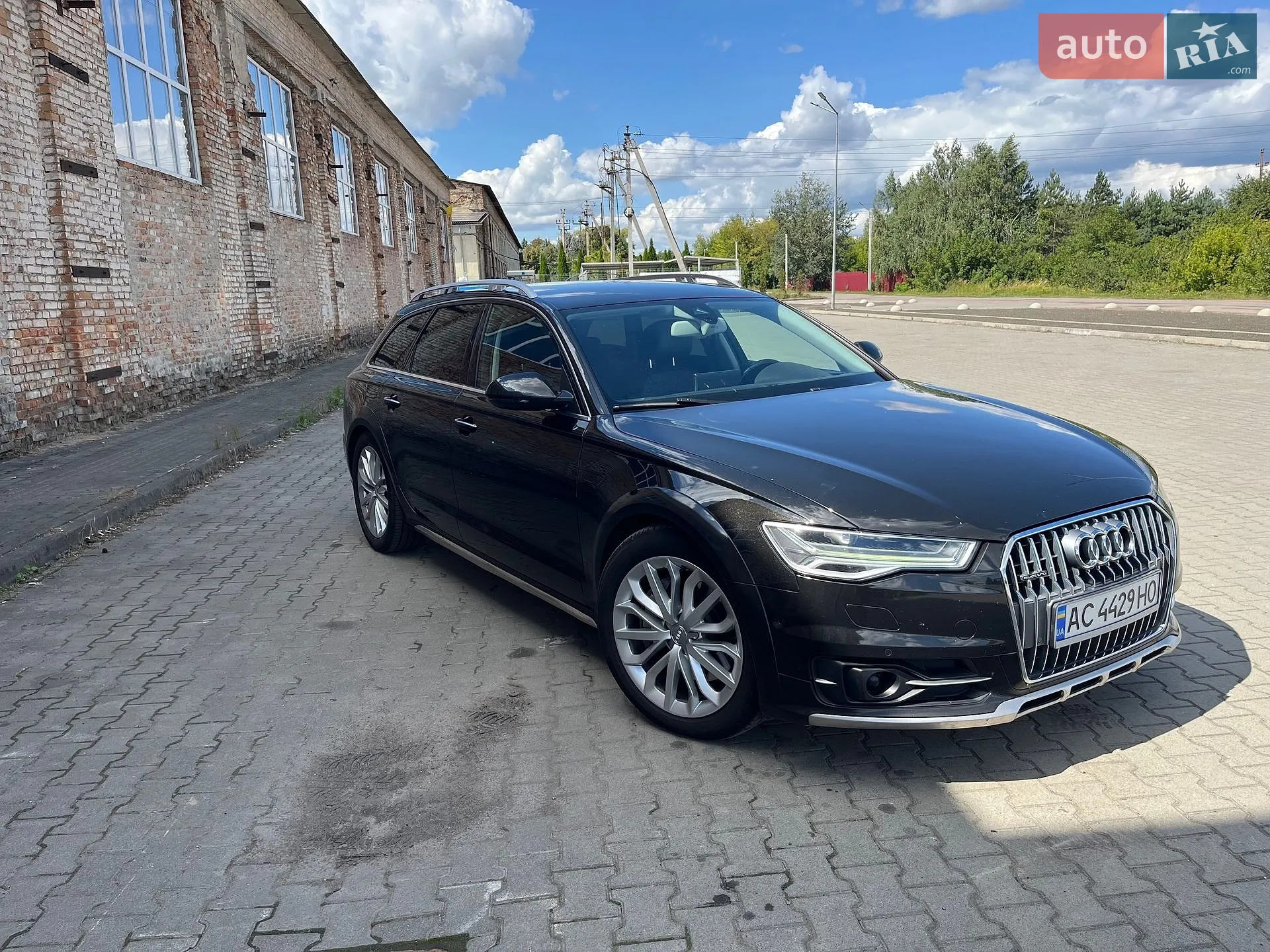 Audi A6 Allroad, 2015