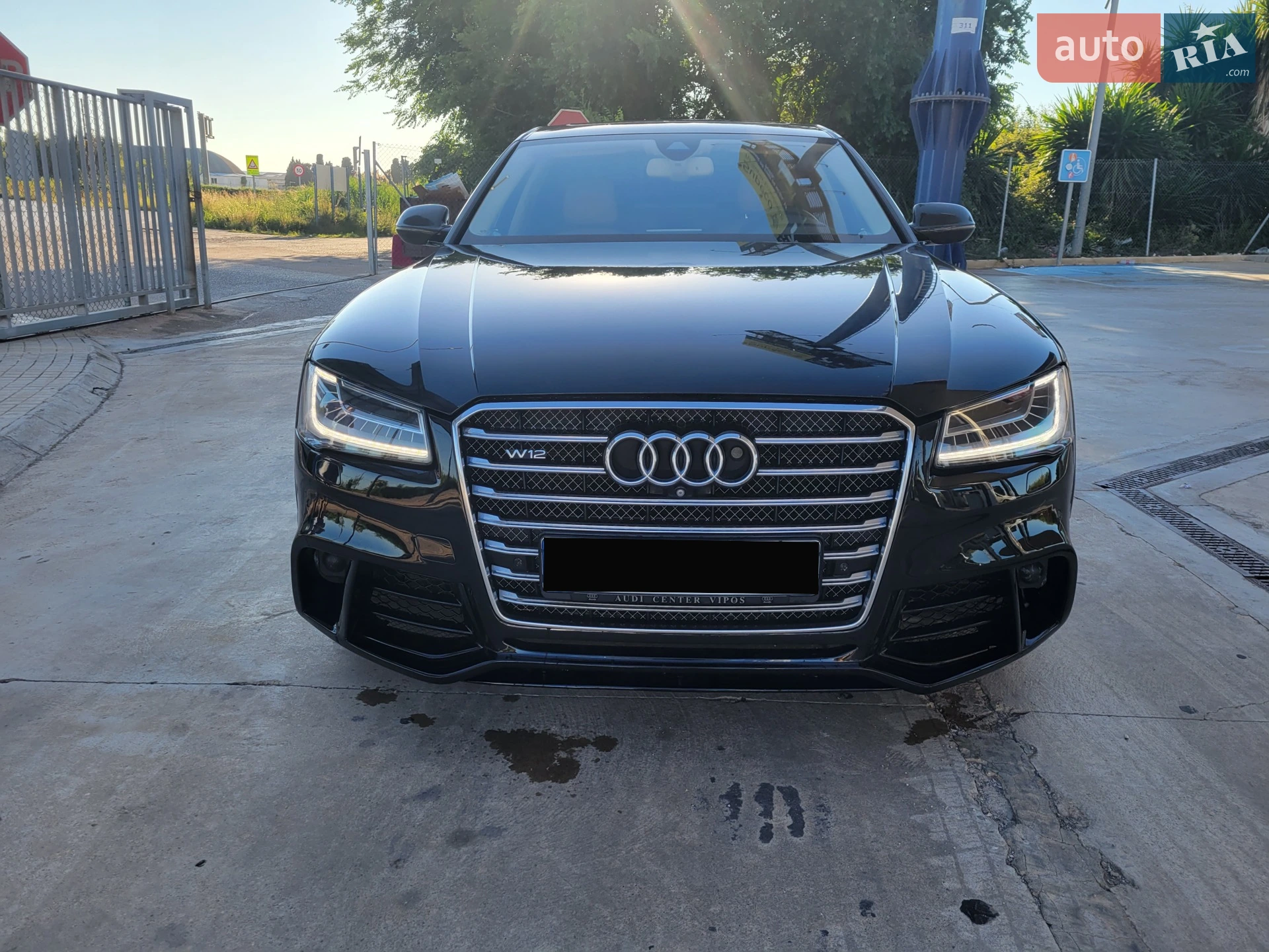 Audi A8, 2015