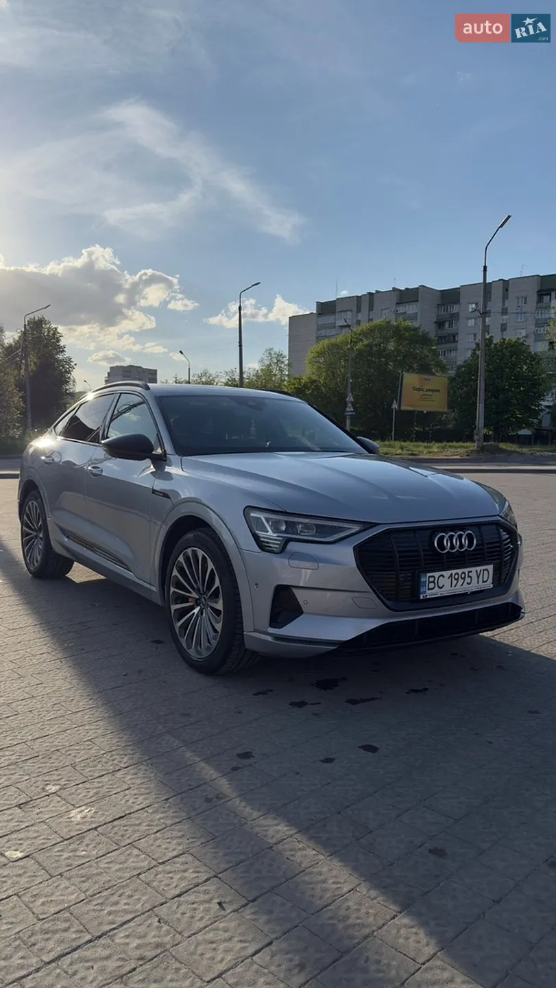 Audi e-tron Sportback, 2021