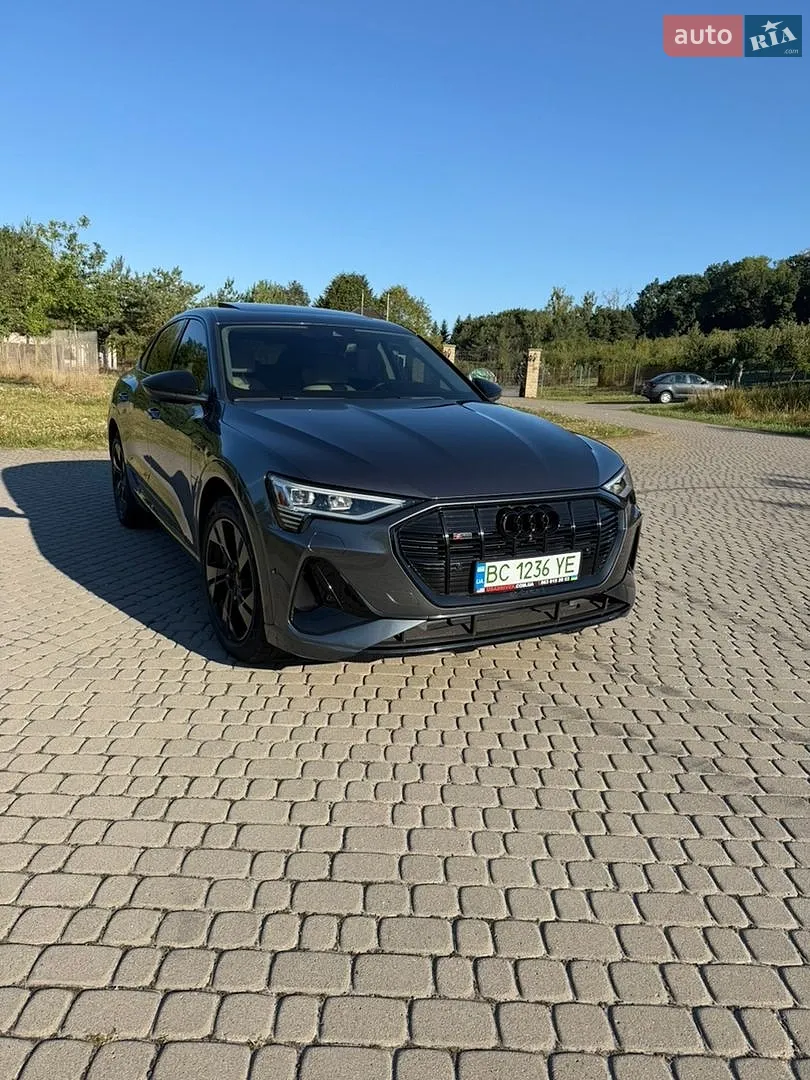 Audi e-tron Sportback, 2021