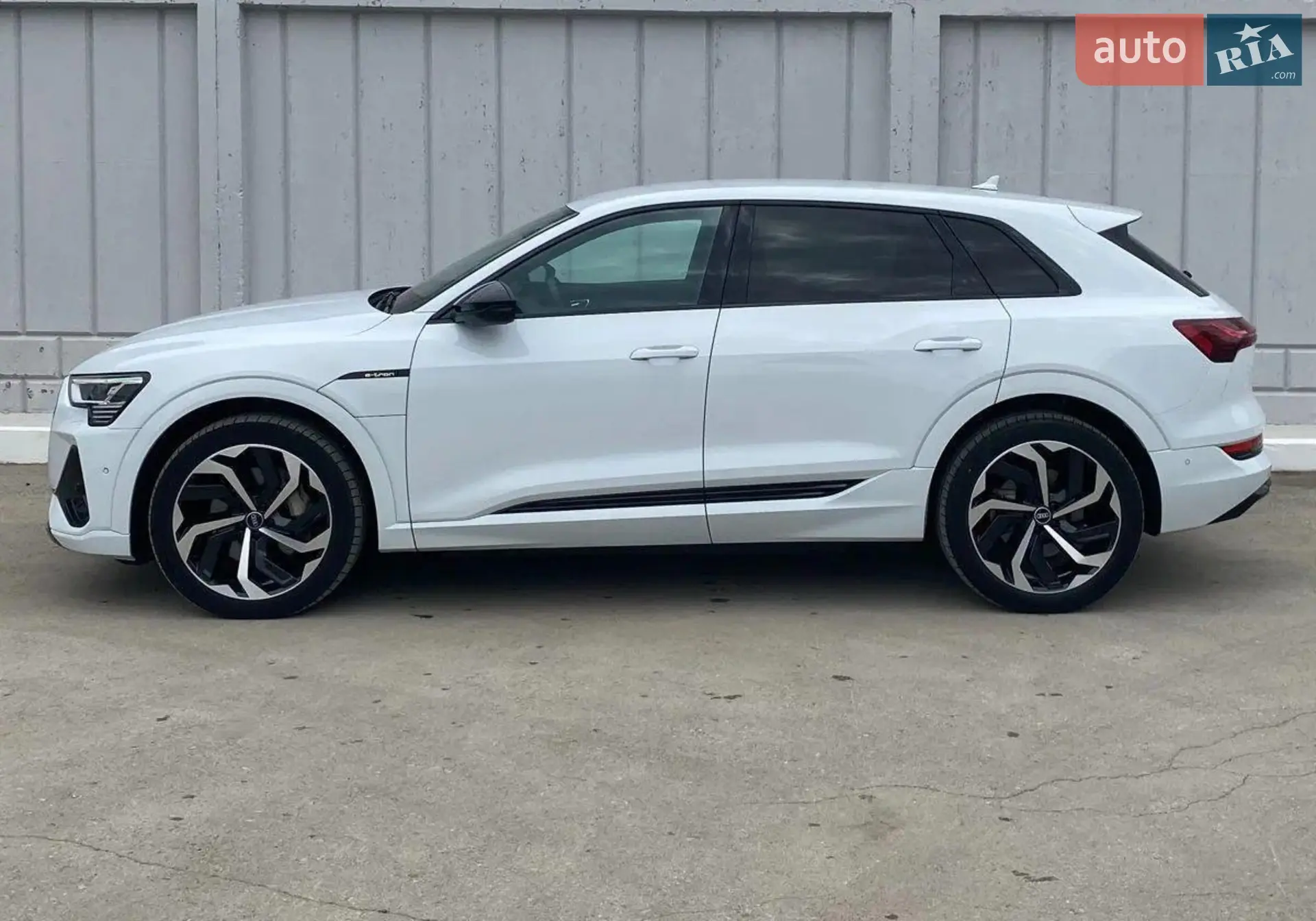 Audi e-tron, 2019
