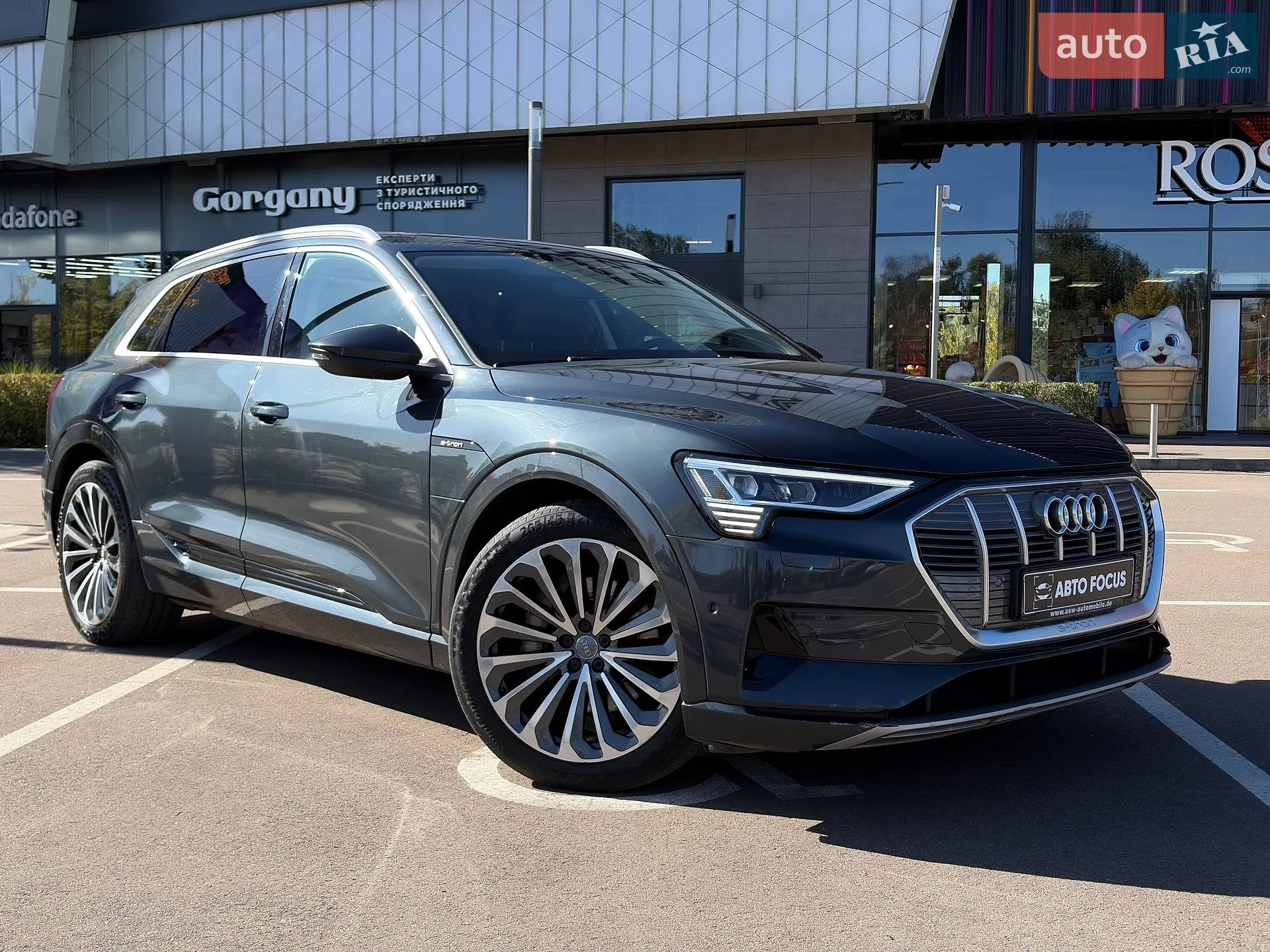 Audi e-tron, 2019
