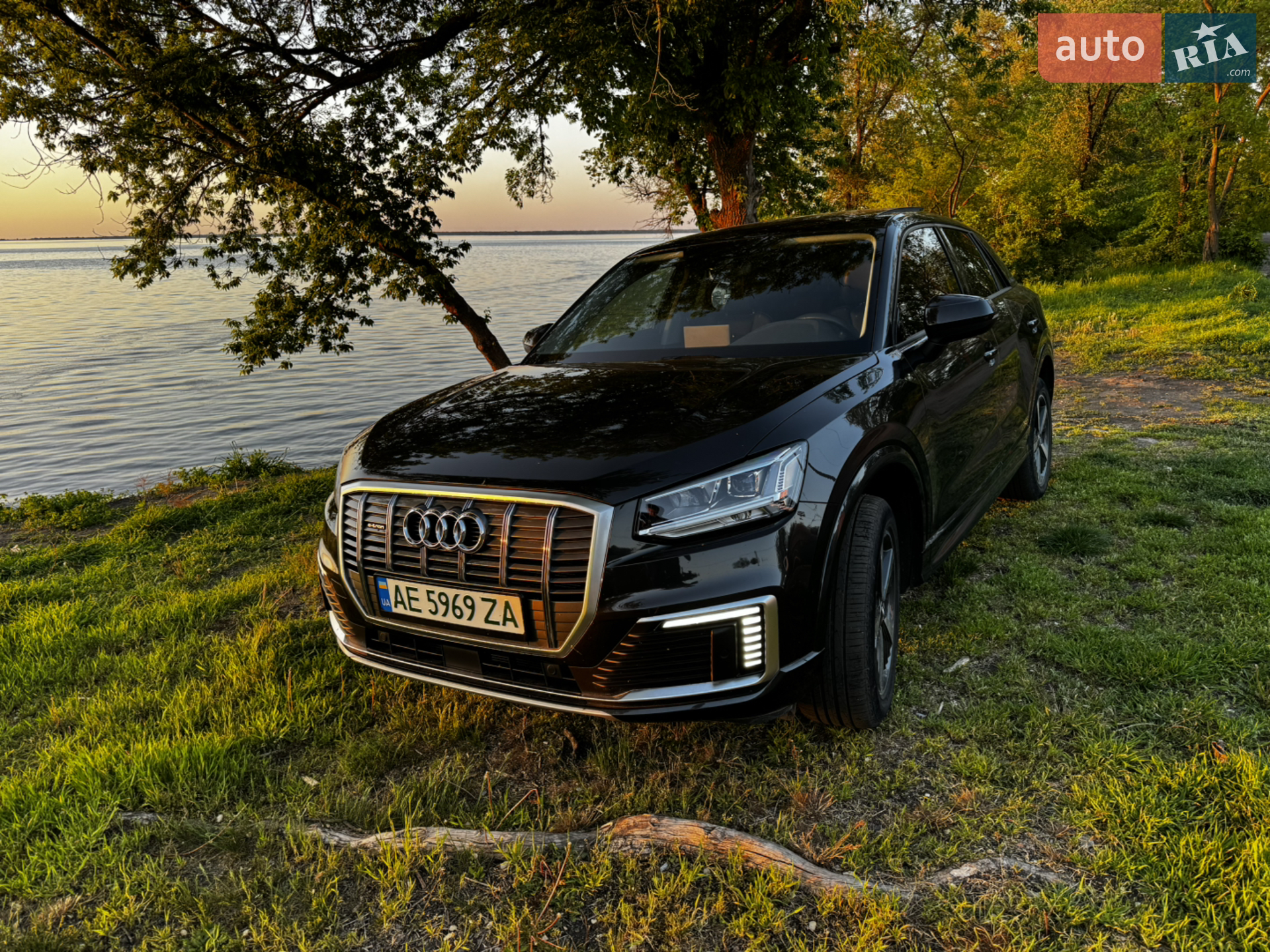 Audi Q2L e-tron, 2021