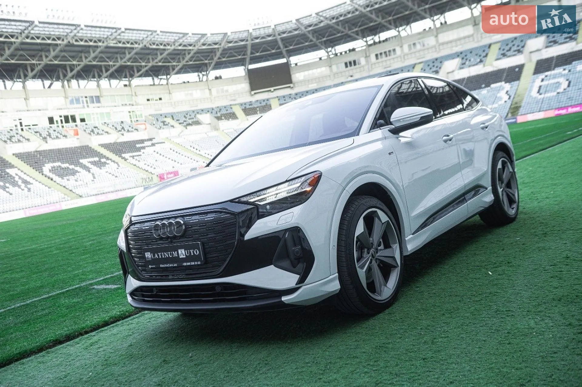 Audi Q4 Sportback e-tron, 2024