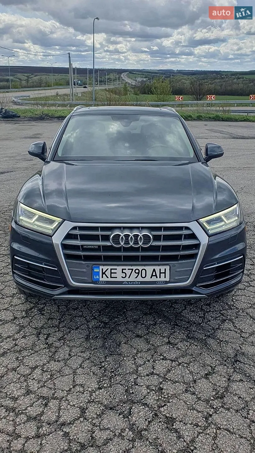 Audi Q5 2018 — 1