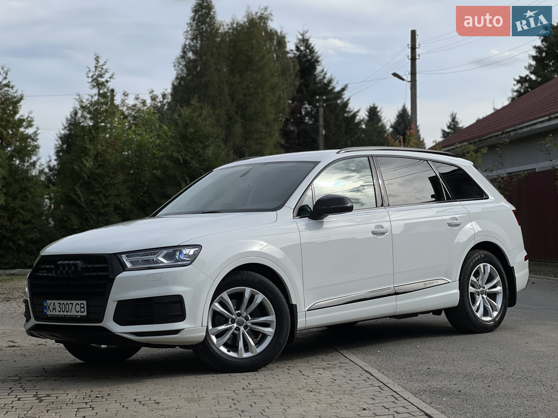 Audi Q7 2017 — 1