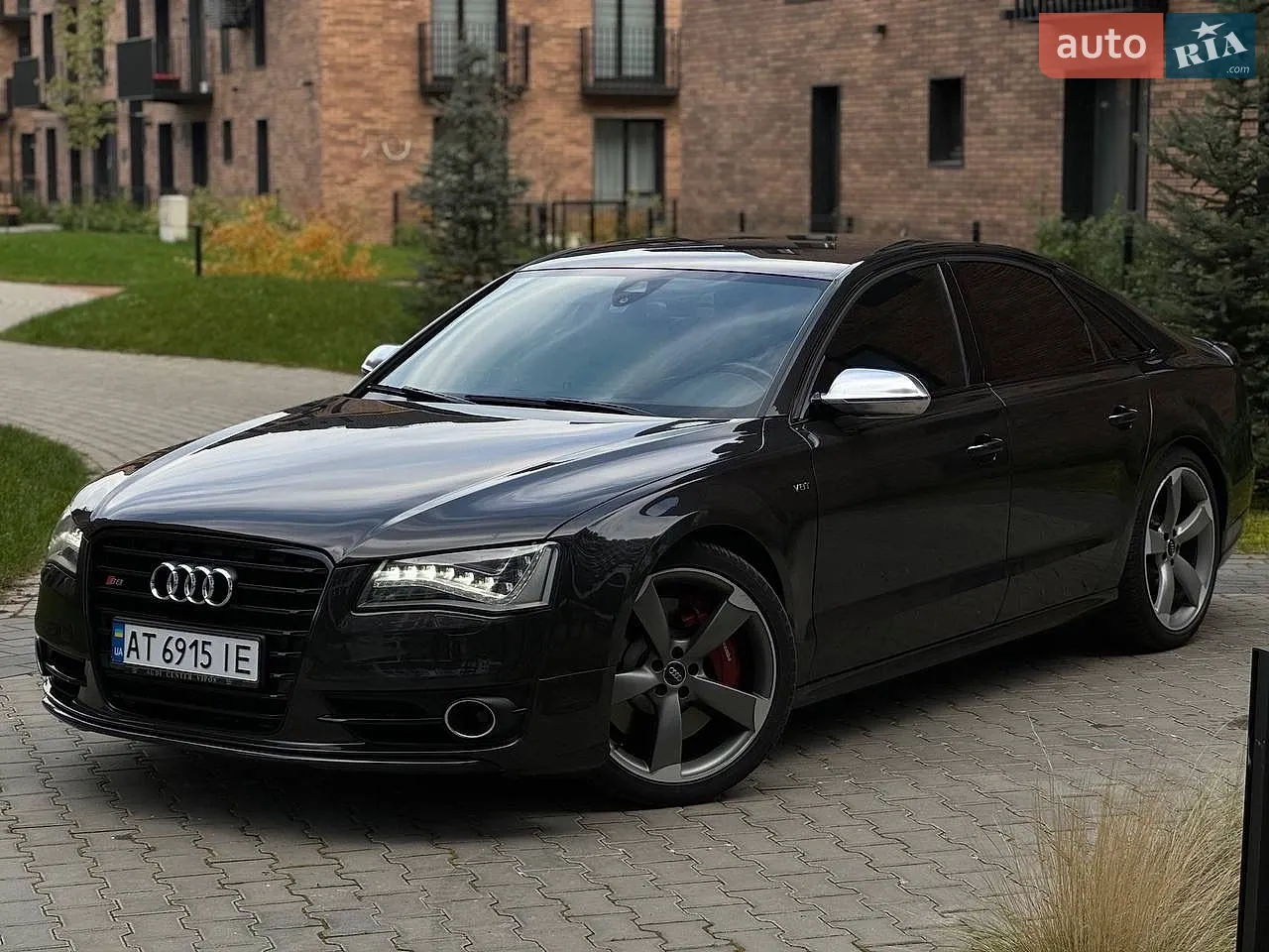Audi S8, 2013
