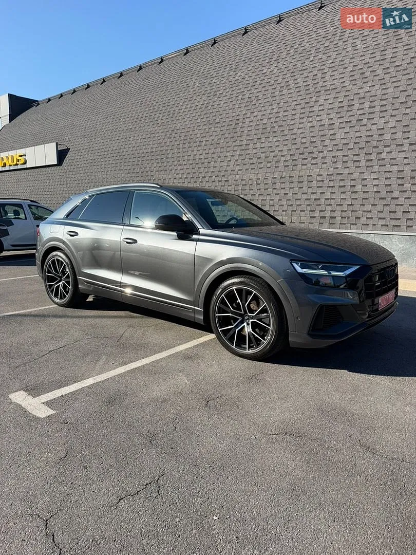 Audi SQ8, 2021