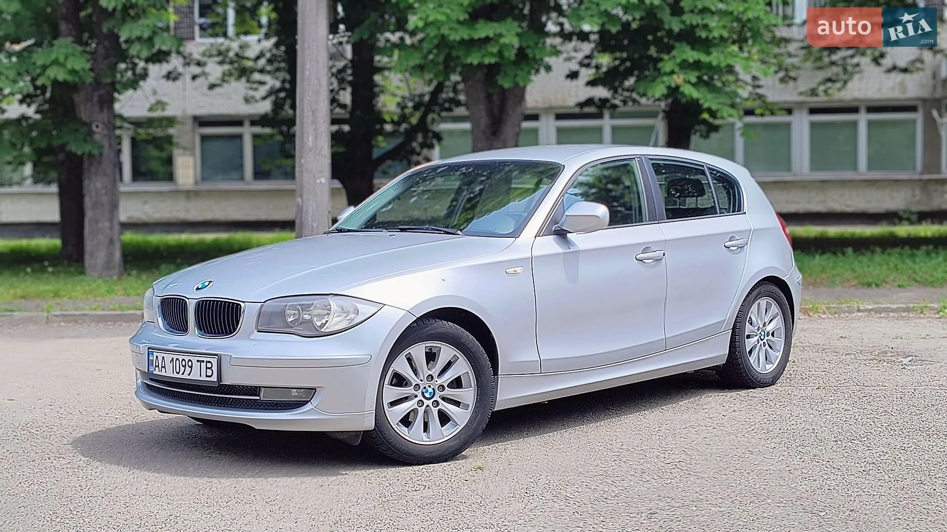 BMW 1 Series, 2010