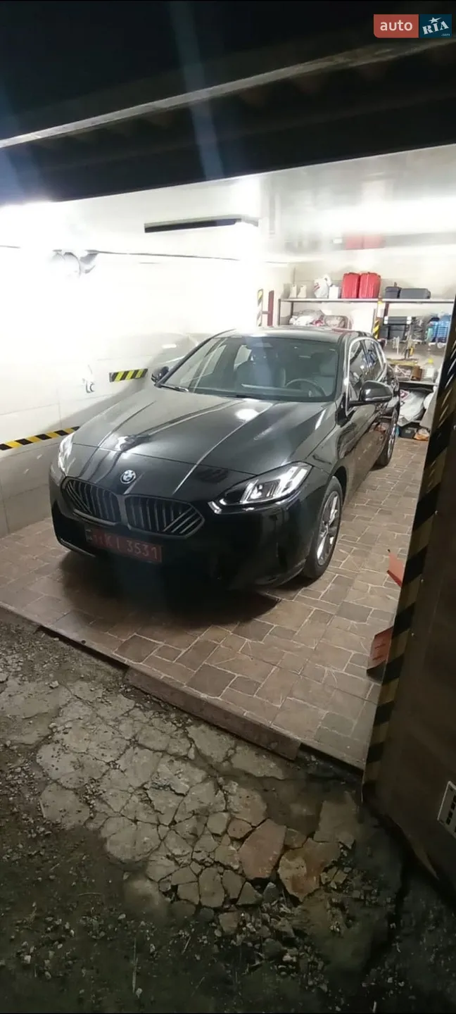 BMW 1 Series, 2024