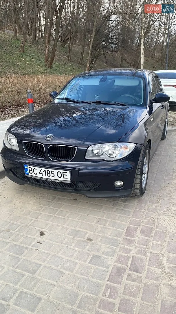 BMW 1 Series, 2005