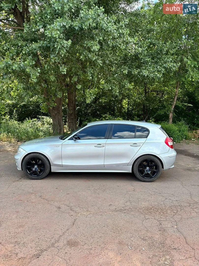 BMW 1 Series, 2005