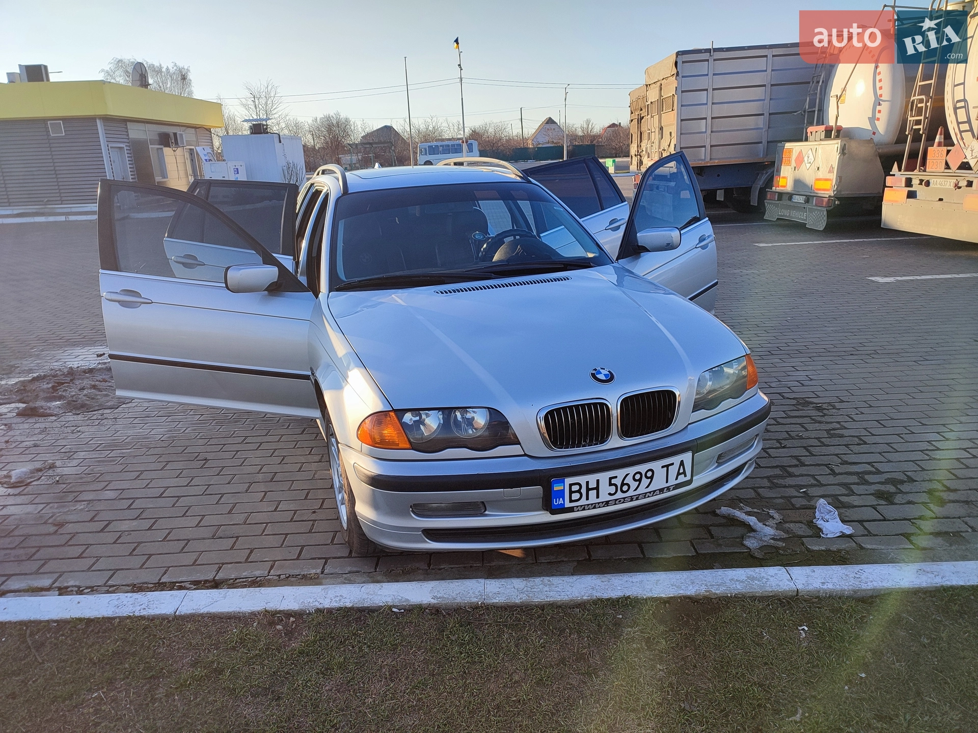 BMW 3 Series, 2000