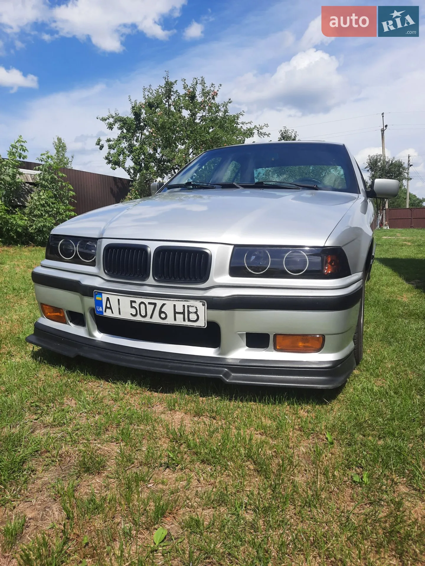 BMW 3 Series, 1993