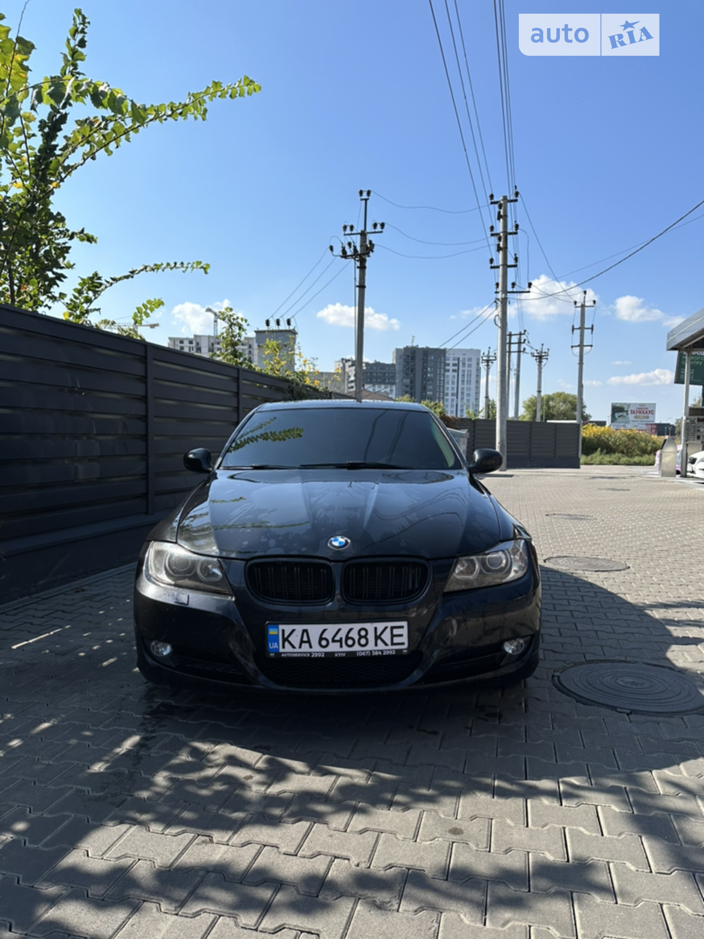 BMW 3 Series 2011 — 1