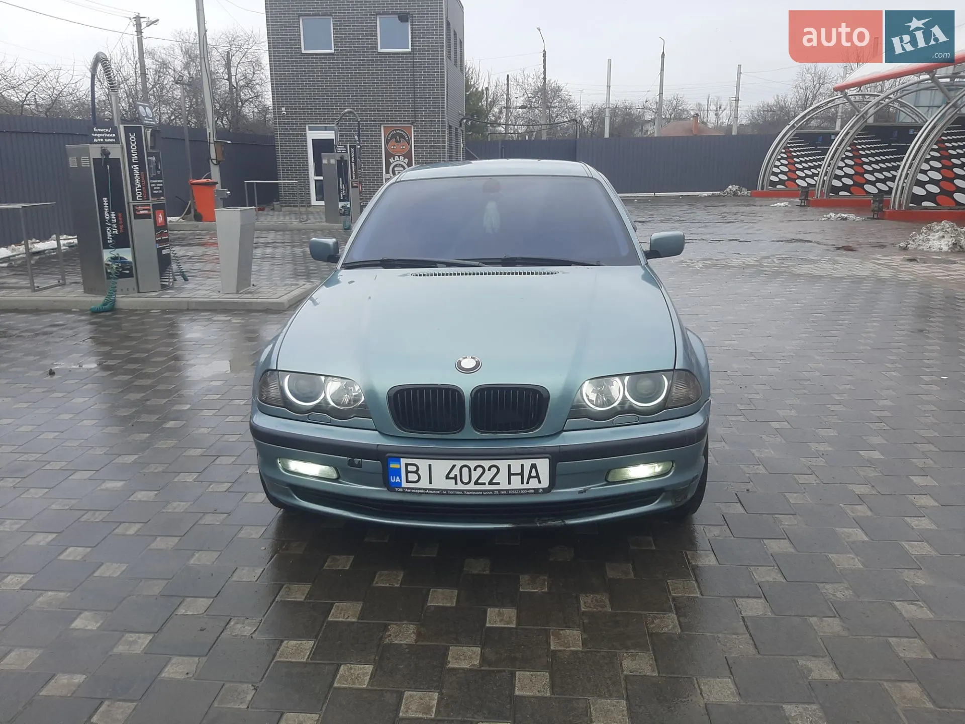 BMW 3 Series, 2001