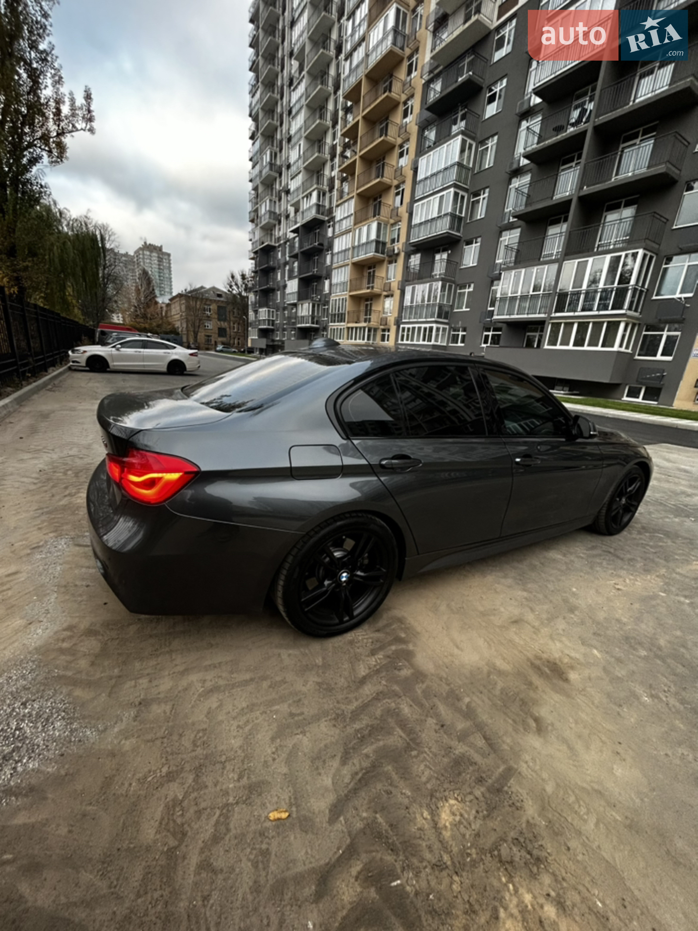 BMW 3 Series, 2016